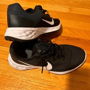 Nike Women’s Running Shoes - Black White - Size 9